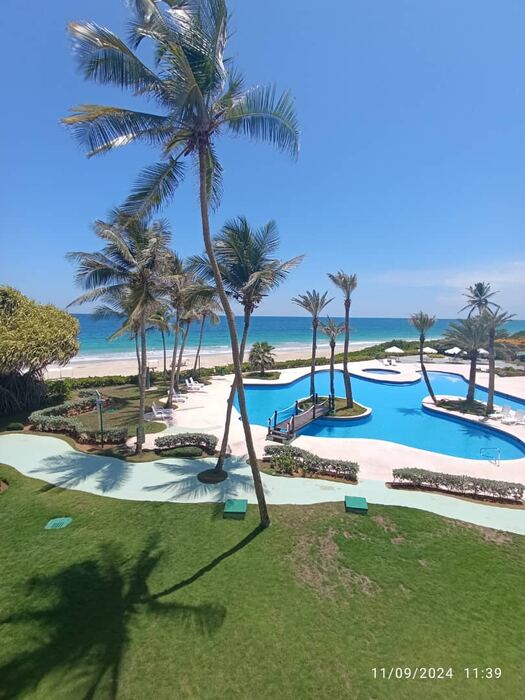 Sea-view apartment at Playa Parguito