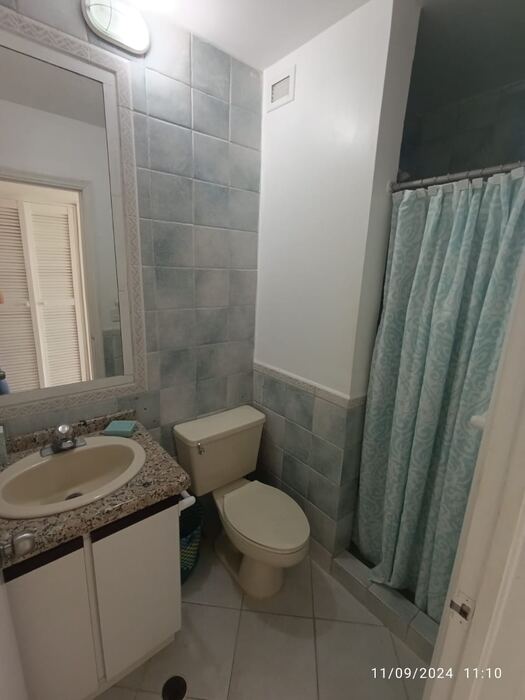 Sea-view apartment at Playa Parguito, photograph 4